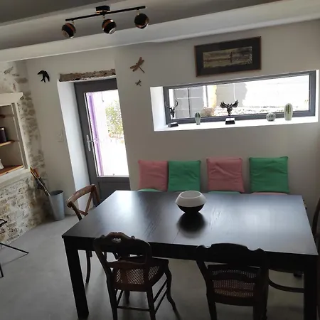 Mas Entierement Renove, à Salazac, Des Deux Vallées, 4 Chambres, 8 Personnes Avec Piscine Privée *