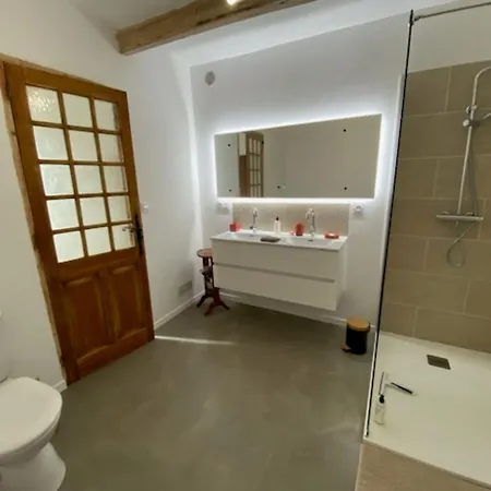 Сasa de vacaciones Mas Entierement Renove, à Salazac, Des Deux Vallées, 4 Chambres, 8 Personnes Avec Piscine Privée