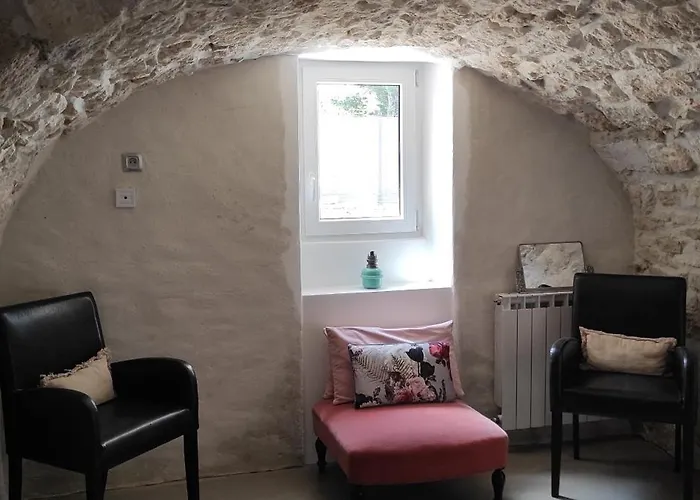 Semesterbostad Mas Entierement Renove, A Salazac, Des Deux Vallees, 4 Chambres, 8 Personnes Avec Piscine Privee Salazac