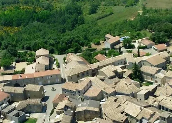 Semesterbostad Mas Entierement Renove, A Salazac, Des Deux Vallees, 4 Chambres, 8 Personnes Avec Piscine Privee